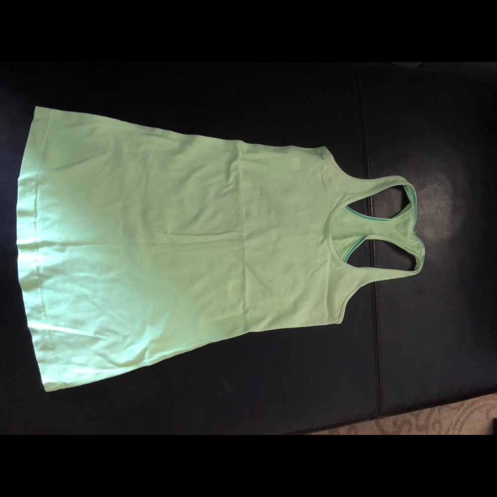 Lululemon workout tank